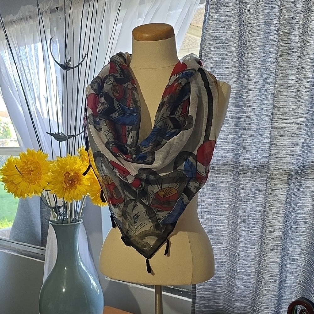Lightweight Floral Print Scarf in Gray, Red & Blue